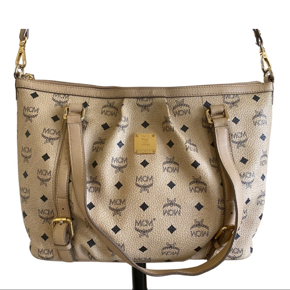 **SOLD**MCM Visetos Shopper Crossbody** - Picture 2 of 11